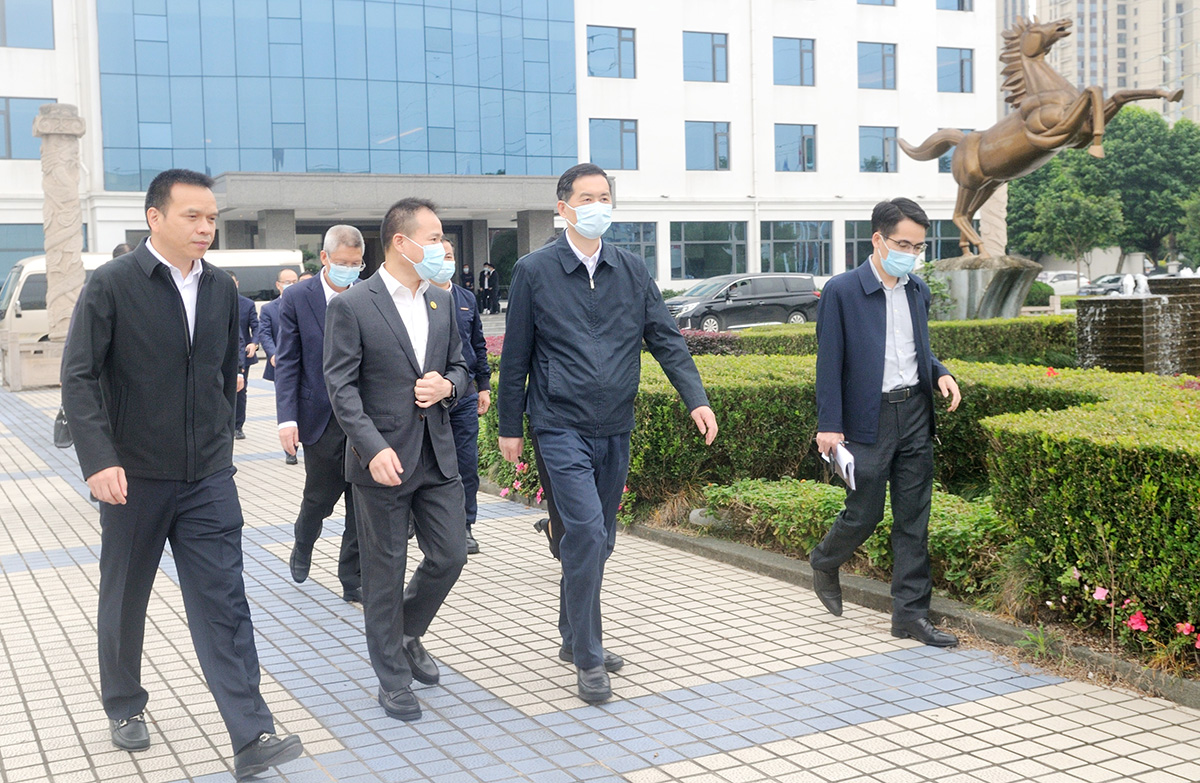 中共浙江省委常委、溫州市委書(shū)記劉小濤稱贊金田  既有行業(yè)領(lǐng)先的創(chuàng)新精神 也有內(nèi)部管理的“繡花功夫”